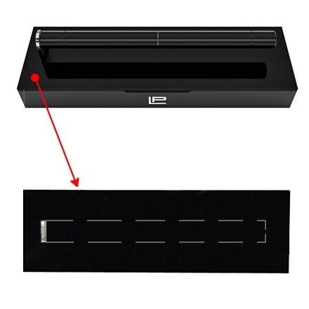 levit_black_podstava_edit_P_F