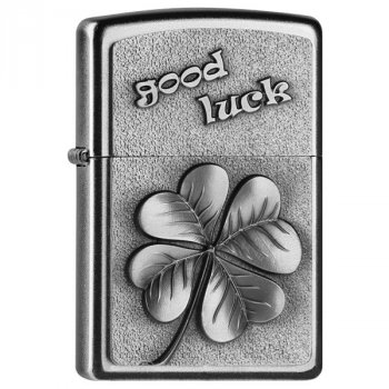 ZIPPO #205, Good Luck Clover, Satin Chrom - KLASIKA? Potom teda zipák! Benzínový robotník do každého počasia s reliéfovým vyobrazením štvorlístka. Gravírujeme na zadnú stranu, rýchlo, presne. Skladom, expedícia do 24h.